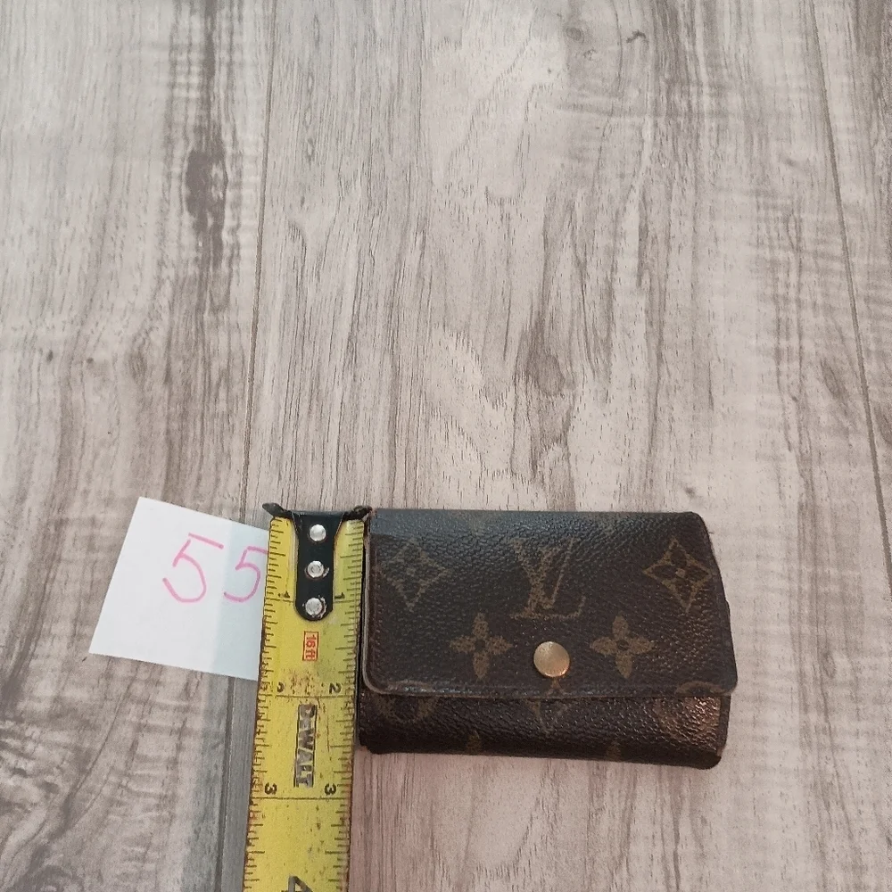 LOUIS VUITTON Monogram Multicles 6 Key Case